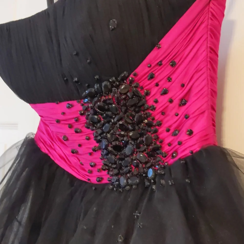 Sherri Hill Pagent Homecoming Prom cocktail dress size 4, jeweled black jewels - Picture 2 of 3